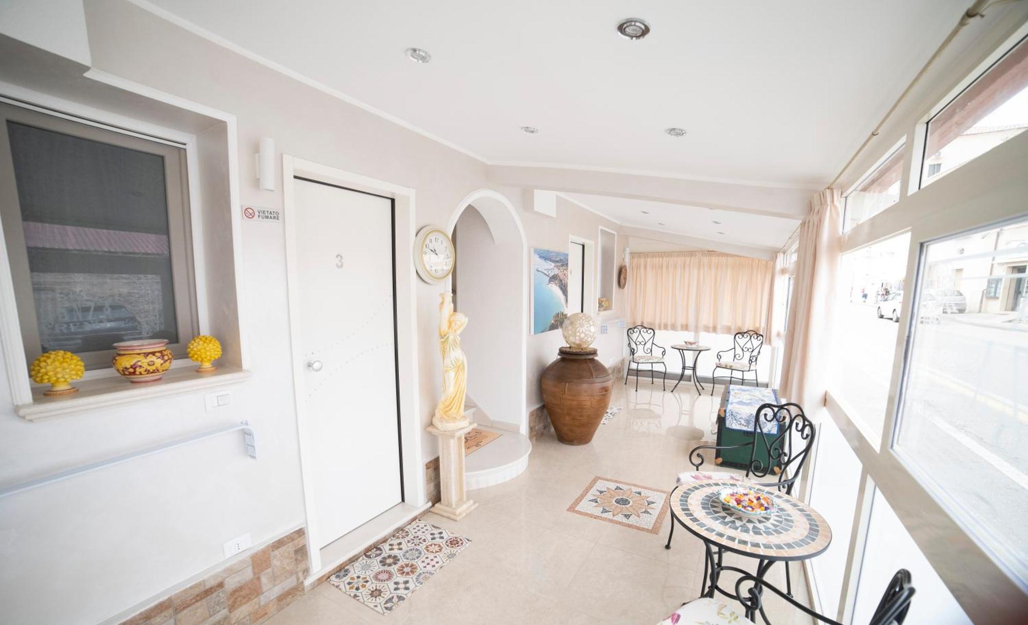 La Perla Del Tirreno Bed & Breakfast Tropea Eksteriør bilde